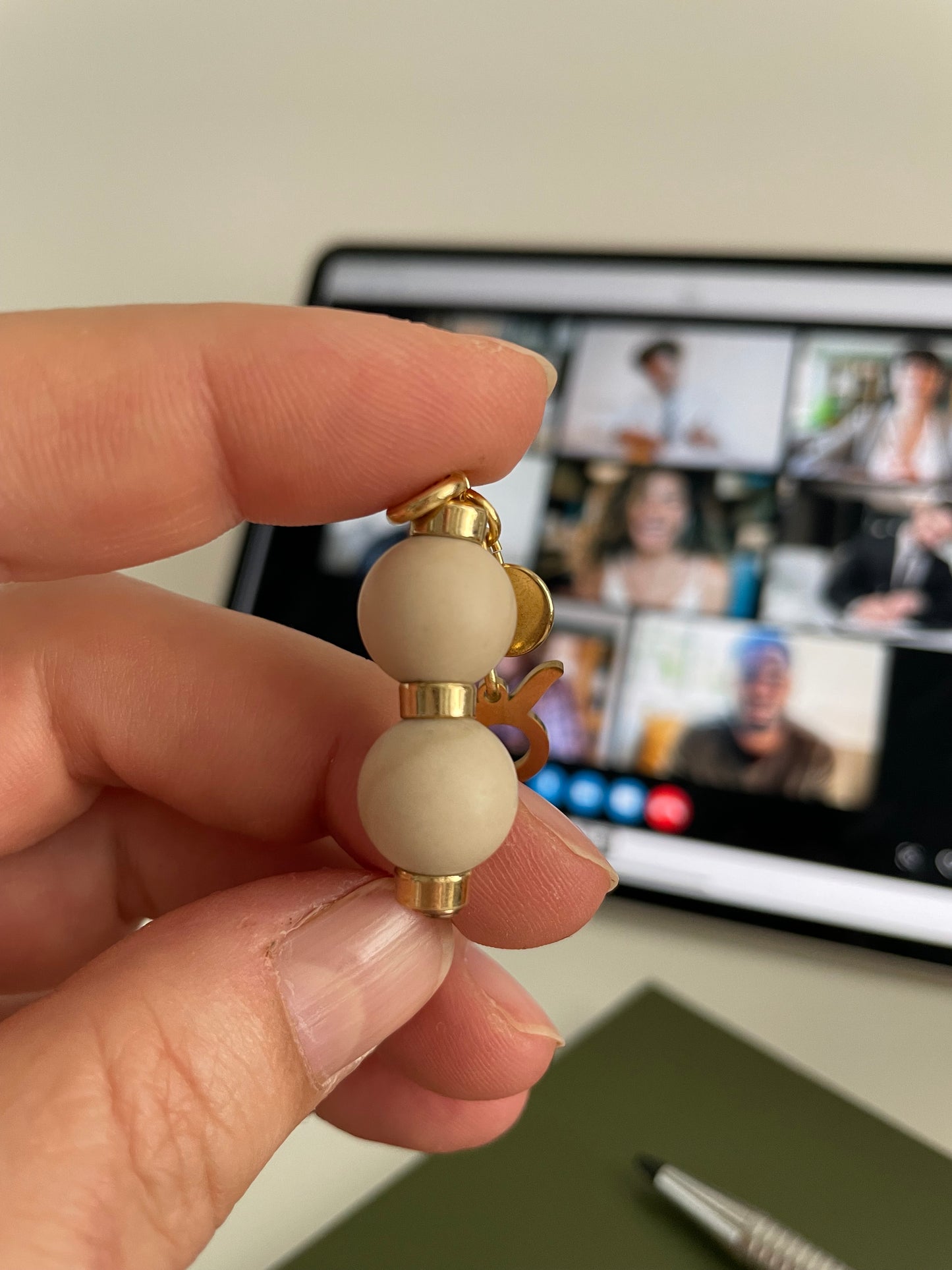 Fossil stone - Presence/Tinker Beads - Transformation